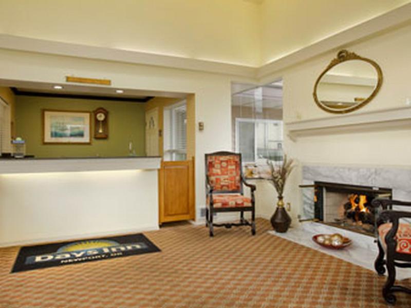 Days Inn By Wyndham Newport Or Екстер'єр фото